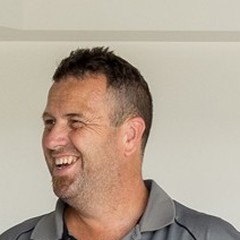 Roger headshot
